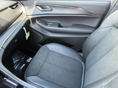 2025 Jeep Grand Cherokee GRAND CHEROKEE L ALTITUDE 4X2