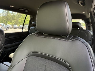 2025 Jeep Grand Cherokee GRAND CHEROKEE L ALTITUDE 4X2