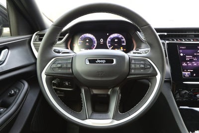 2025 Jeep Grand Cherokee GRAND CHEROKEE L ALTITUDE 4X2