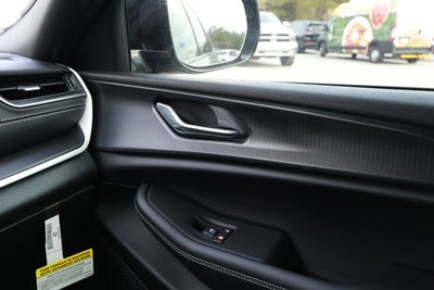 2025 Jeep Grand Cherokee GRAND CHEROKEE L ALTITUDE 4X2