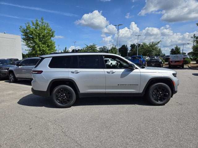 2025 Jeep Grand Cherokee GRAND CHEROKEE L ALTITUDE 4X2