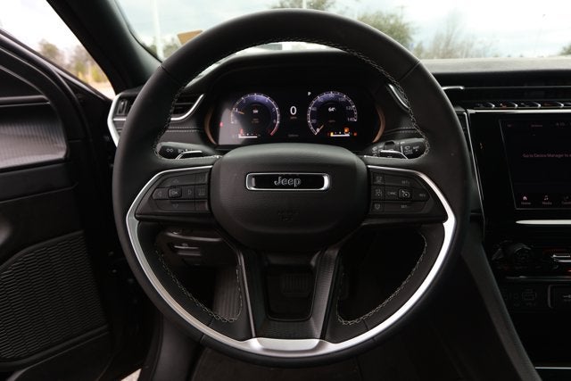 2025 Jeep Grand Cherokee GRAND CHEROKEE L LAREDO X 4X2