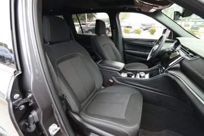 2025 Jeep Grand Cherokee GRAND CHEROKEE L LAREDO X 4X2