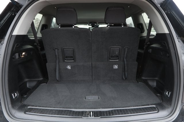 2023 Jeep Grand Cherokee L Laredo 4x2