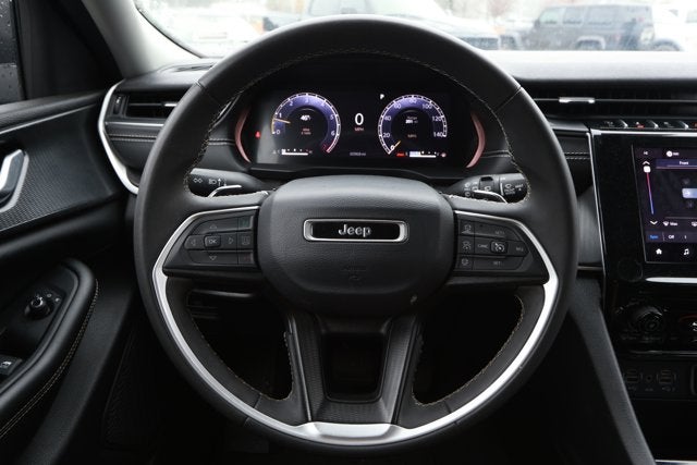 2023 Jeep Grand Cherokee L Laredo 4x2