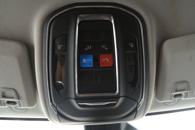 2023 Jeep Grand Cherokee L Laredo 4x2