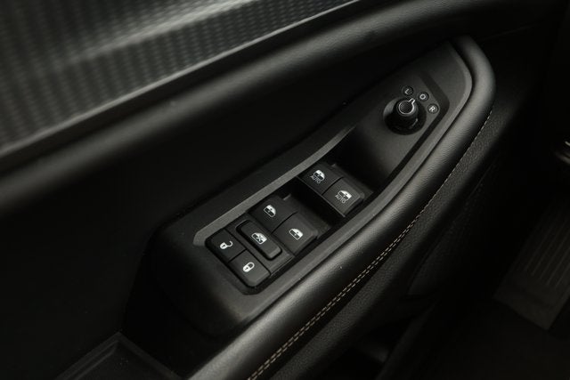 2023 Jeep Grand Cherokee L Laredo 4x2