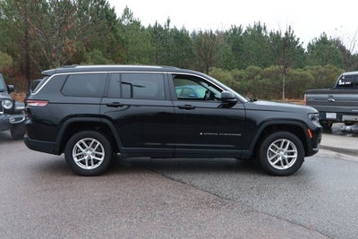 2023 Jeep Grand Cherokee L Laredo 4x2