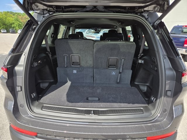 2025 Jeep Grand Cherokee GRAND CHEROKEE L LIMITED 4X2