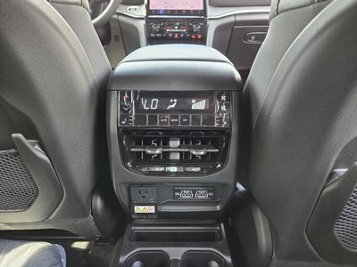 2025 Jeep Grand Cherokee GRAND CHEROKEE L LIMITED 4X2