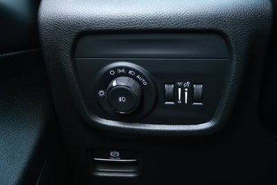 2025 Jeep Grand Cherokee GRAND CHEROKEE L LIMITED 4X2