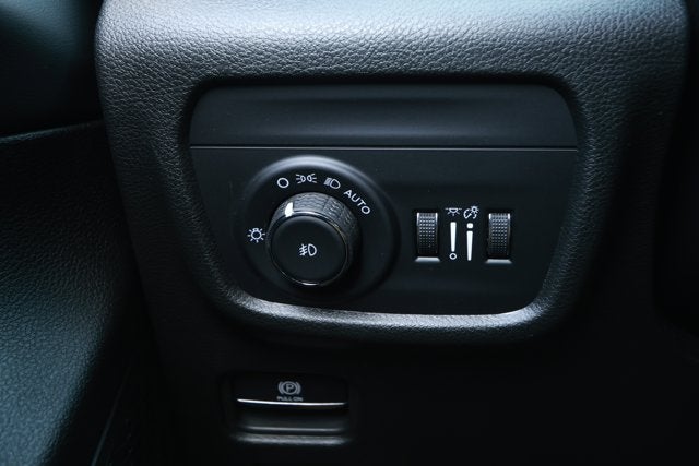 2025 Jeep Grand Cherokee GRAND CHEROKEE L LIMITED 4X2