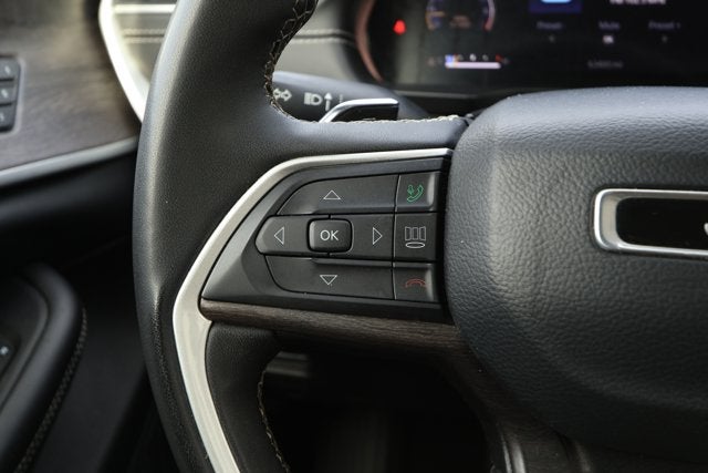 2023 Jeep Grand Cherokee L Limited 4x2