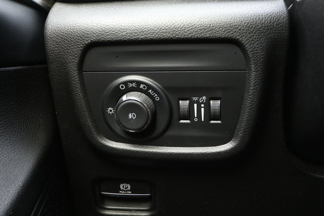 2023 Jeep Grand Cherokee L Limited 4x2