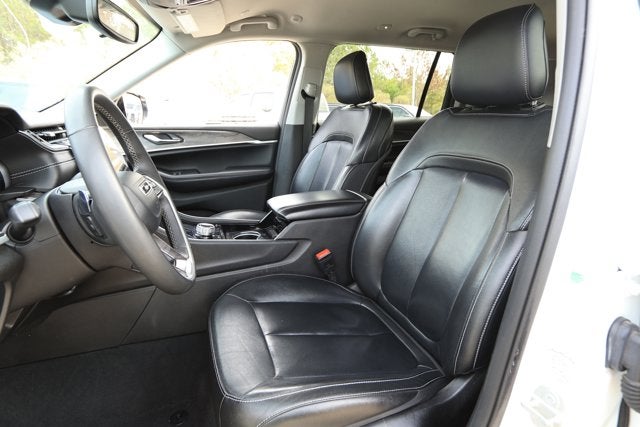 2023 Jeep Grand Cherokee L Limited 4x2