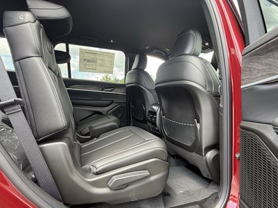 2025 Jeep Grand Cherokee GRAND CHEROKEE L LIMITED 4X2