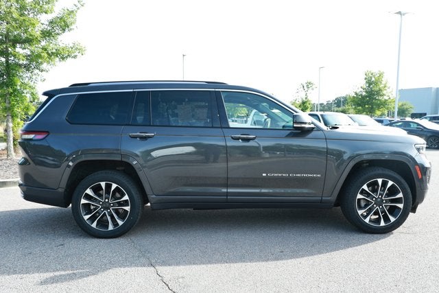 2022 Jeep Grand Cherokee L Overland 4x2