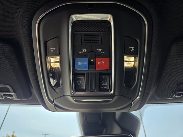 2025 Jeep Grand Cherokee GRAND CHEROKEE L LAREDO X 4X4