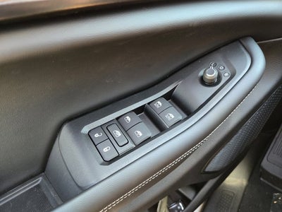 2025 Jeep Grand Cherokee GRAND CHEROKEE L LAREDO X 4X4