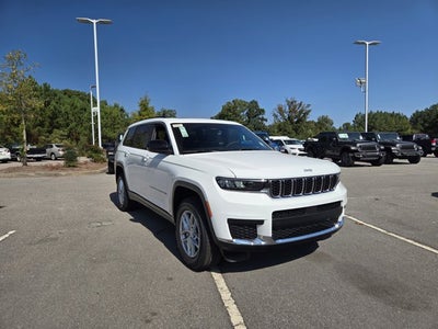 2025 Jeep Grand Cherokee GRAND CHEROKEE L LAREDO X 4X4