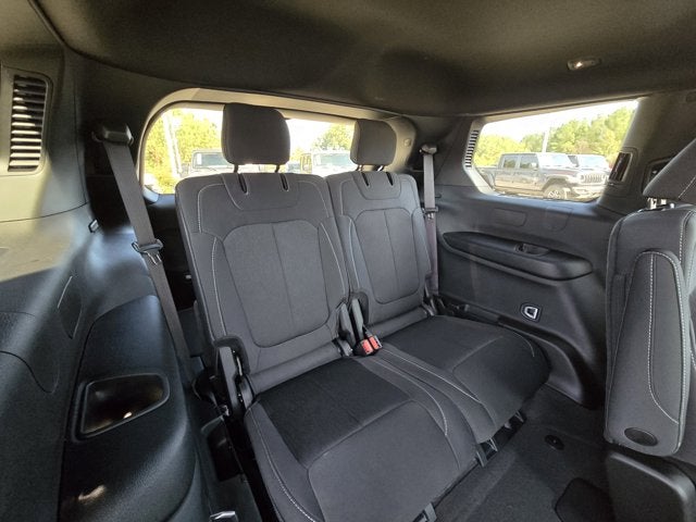 2025 Jeep Grand Cherokee GRAND CHEROKEE L LAREDO X 4X4