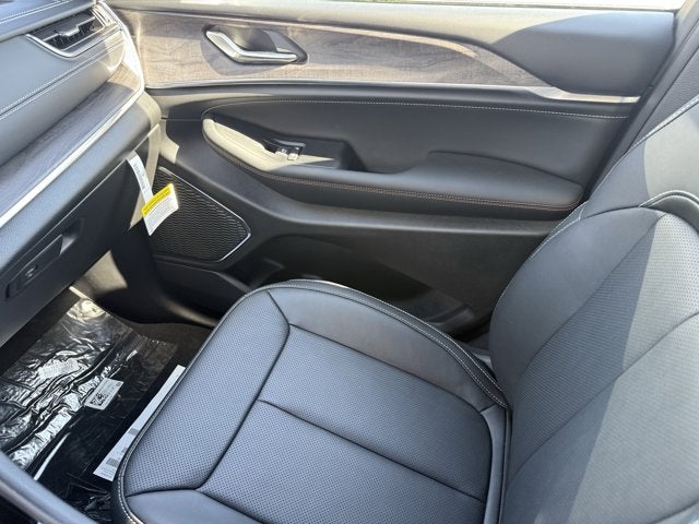 2025 Jeep Grand Cherokee GRAND CHEROKEE L OVERLAND 4X4