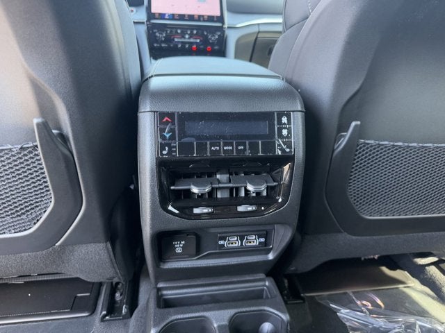 2025 Jeep Grand Cherokee GRAND CHEROKEE L OVERLAND 4X4