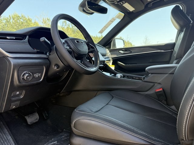 2025 Jeep Grand Cherokee GRAND CHEROKEE L OVERLAND 4X4