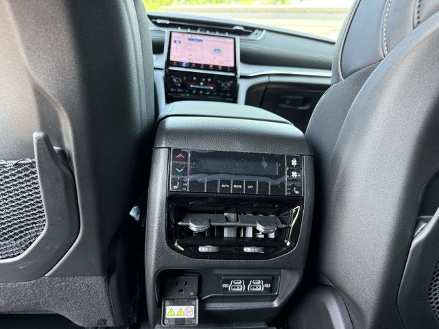 2025 Jeep Grand Cherokee GRAND CHEROKEE L OVERLAND 4X4