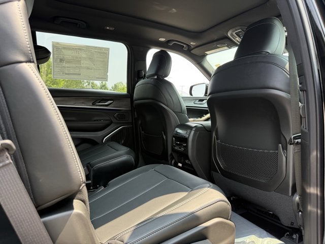 2025 Jeep Grand Cherokee GRAND CHEROKEE L OVERLAND 4X4