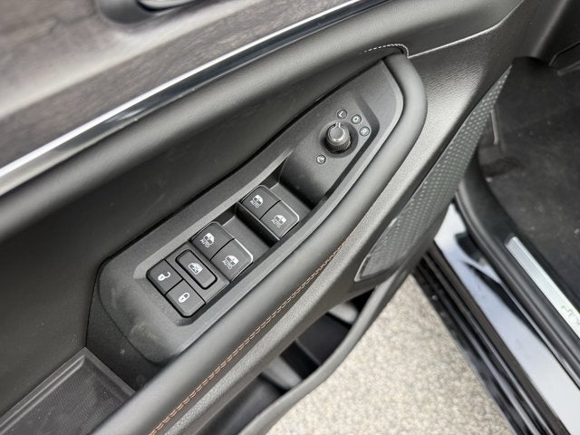 2025 Jeep Grand Cherokee GRAND CHEROKEE L OVERLAND 4X4