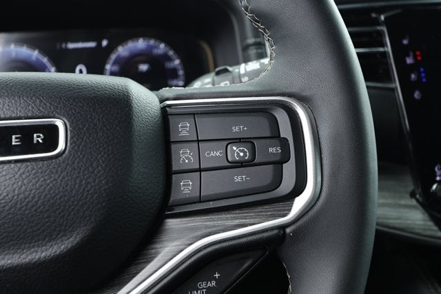 2024 Jeep Wagoneer L Series II 4x2