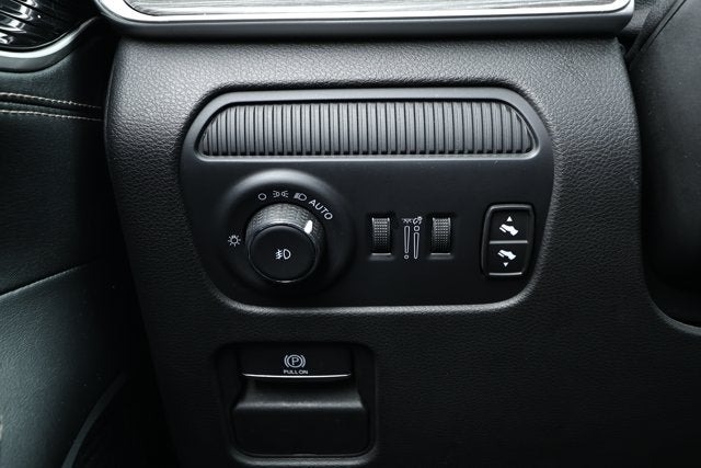 2024 Jeep Wagoneer L Series II 4x2
