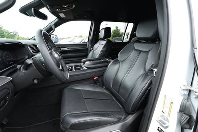 2024 Jeep Wagoneer L Series II 4x2