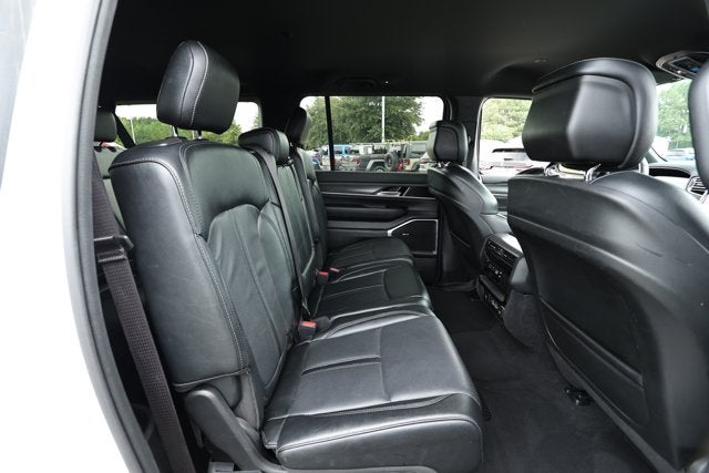 2024 Jeep Wagoneer L Series II 4x2