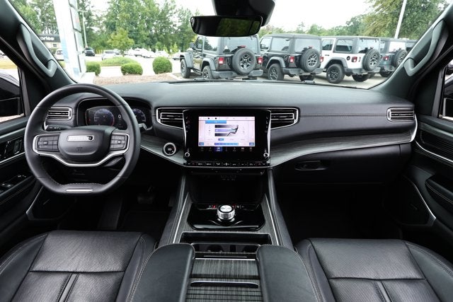 2024 Jeep Wagoneer L Series II 4x2