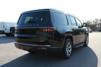 2022 Jeep Wagoneer Series II 4x2