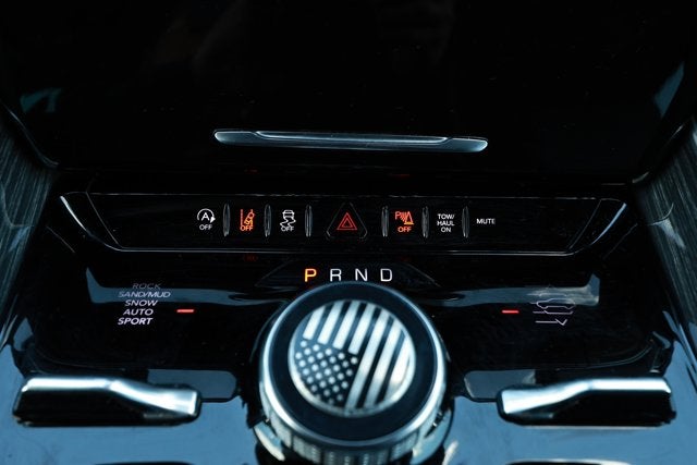 2022 Jeep Wagoneer Series III 4x4