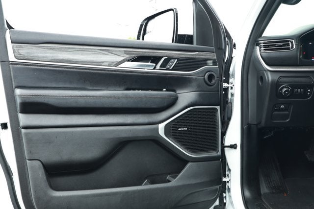 2022 Jeep Wagoneer Series III 4x4
