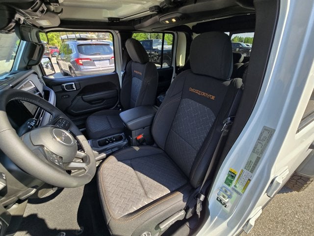 2025 Jeep Gladiator GLADIATOR MOJAVE 4X4