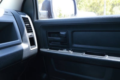 2017 RAM 1500 Express Quad Cab 4x2 6'4' Box