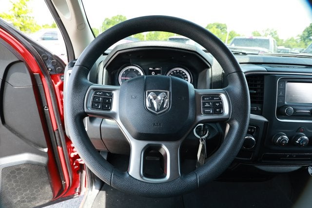 2024 RAM 1500 Classic SLT Quad Cab 4x2 6'4' Box