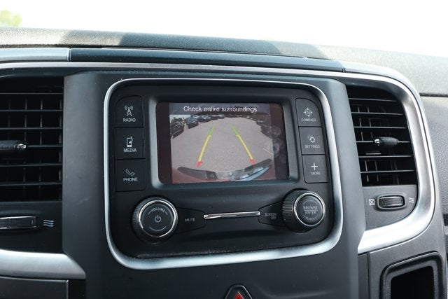 2024 RAM 1500 Classic SLT Quad Cab 4x2 6'4' Box