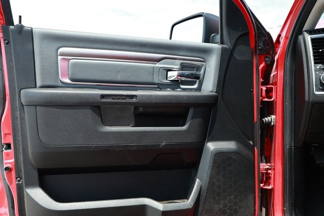 2024 RAM 1500 Classic SLT Quad Cab 4x2 6'4' Box