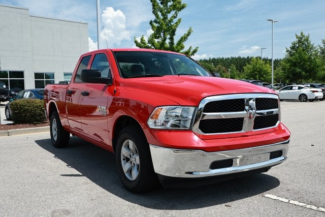 2024 RAM 1500 Classic SLT Quad Cab 4x2 6'4' Box