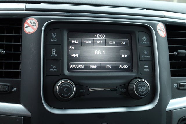 2024 RAM 1500 Classic SLT Quad Cab 4x2 6'4' Box