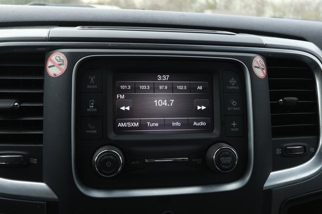 2024 RAM 1500 Classic SLT Quad Cab 4x2 6'4' Box