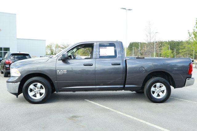 2024 RAM 1500 Classic SLT Quad Cab 4x2 6'4' Box