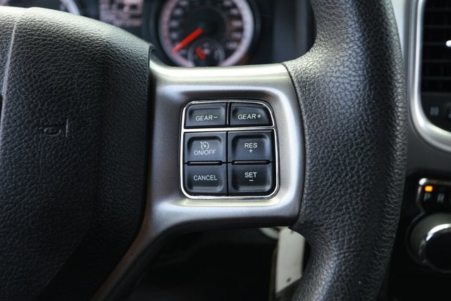 2024 RAM 1500 Classic SLT Quad Cab 4x2 6'4' Box