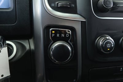 2024 RAM 1500 Classic SLT Quad Cab 4x2 6'4' Box